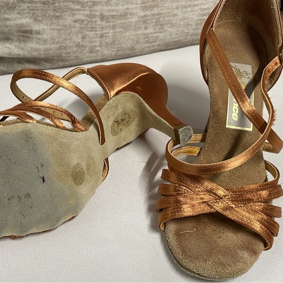 Aida dance heels - Picture 2 of 3